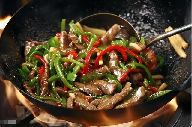 肺腺癌患者的“忌食榜”公布肥肉仅排第三第一名很多人经常吃(图1)