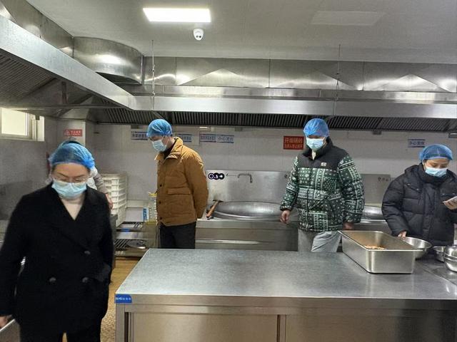 郑州高新区莲花街小学系列行动保食品安全(图5)
