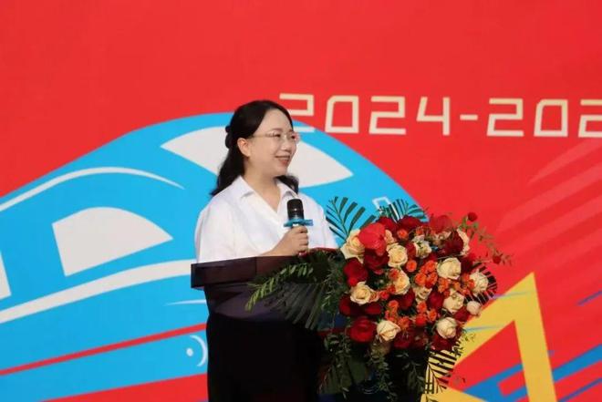 封面人物丨“有味道”的学校什么样？她用20年诠释“教育即生活”(图2)