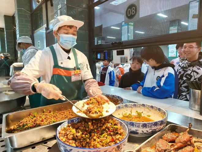 让师生吃上健康餐、幸福餐、营养餐！他们这样做(图1)