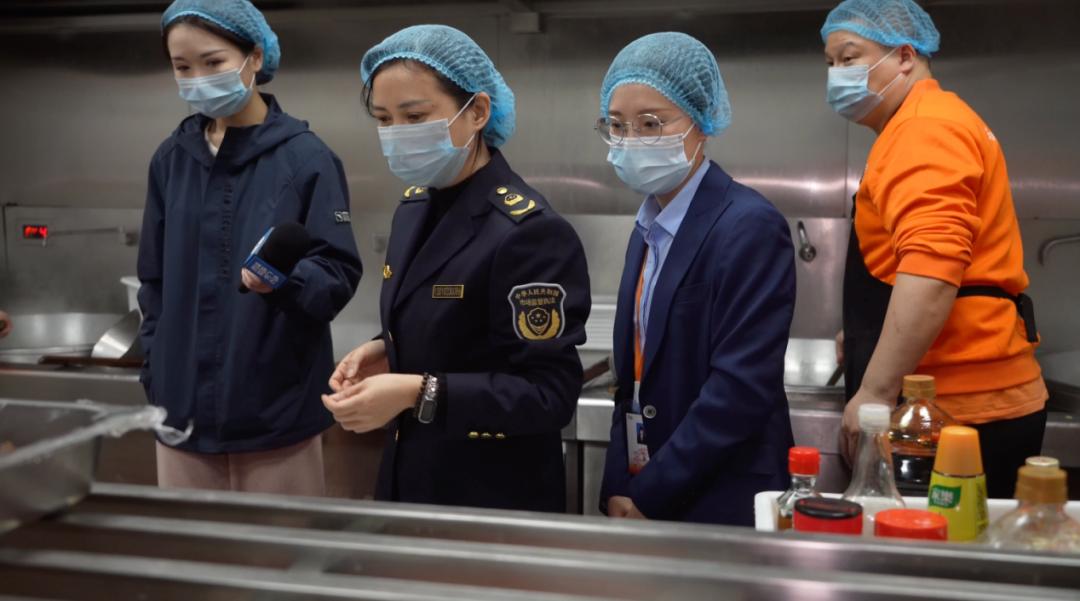 全省出动！学校食堂“大体检” 守护校园每一餐(图4)