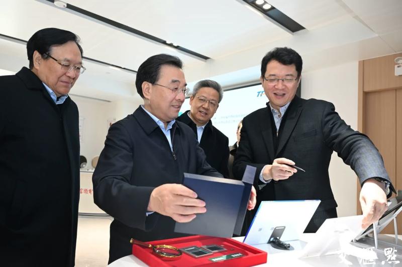 市委市政府召开重要会议商建明出席并讲话(图4)