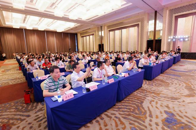 广东高校后勤协会伙专会年会召开天感智能周飞博士发表主旨演讲(图13)