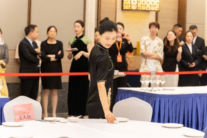 服务大局：干字当头谱写饭店行业发展新篇章——第三届南京市旅游饭店协会2024回眸（之三）(图1)