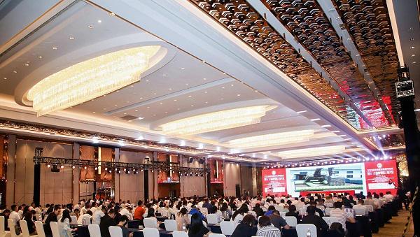 2025品牌强国高峰论坛在京启幕国坤堂荣获十大匠心品牌！(图1)