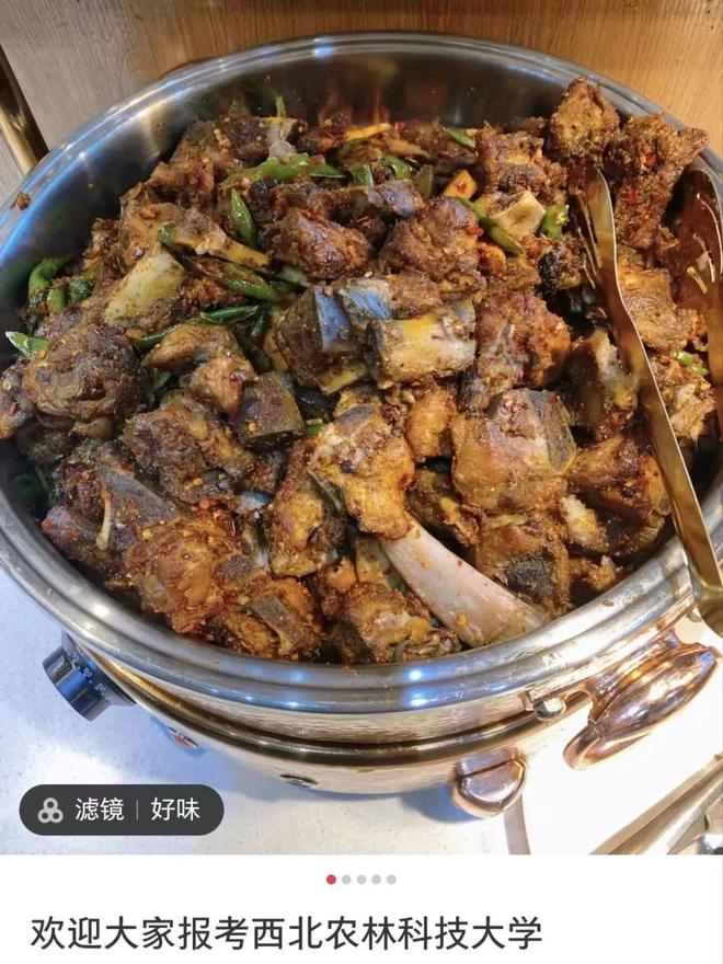 中国高校食堂鄙视链出炉！南京大学霸榜“最难吃”大学食堂网友：在这种事情上我不允许母校输！(图12)