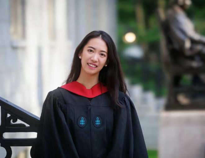 硬凹寒门人设的哈佛蒋小姐翻车：她所谓的励志经历越扒越讽刺(图4)