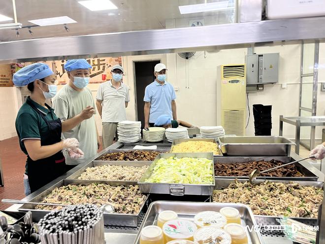 东莞理工学校回应食堂问题：家长代表验收食材重新核定价格(图3)