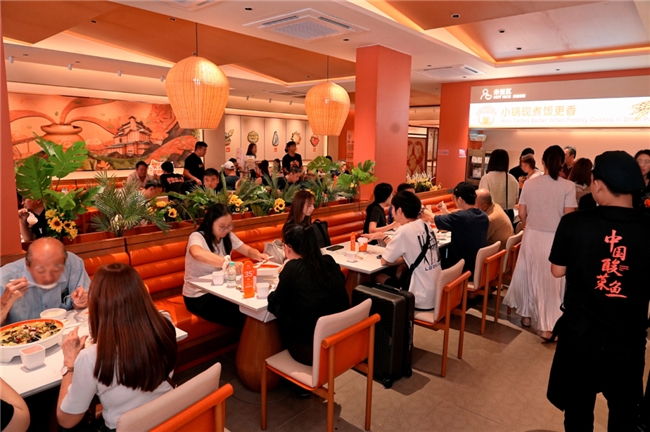 鱼你在一起东南亚版图再添火力东方美学引爆东南亚市场！(图6)