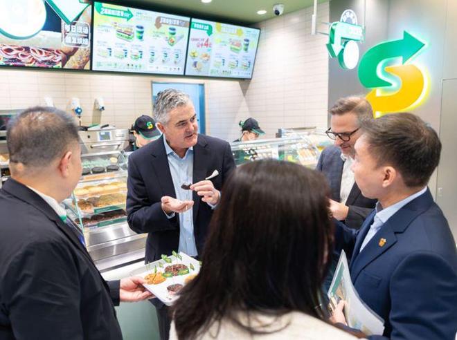 专访 对手纷纷“让股”换增长 赛百味全球CEO访华曝光外资餐饮生存新法则(图3)