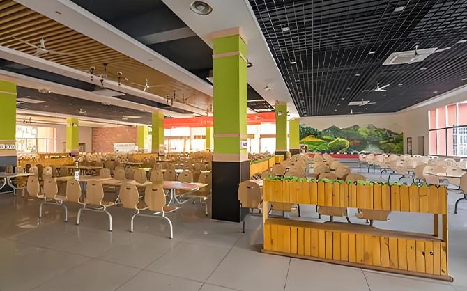 天津：微电子专业女大学生跨界做餐饮 小店成环卫工“暖心驿站”(图1)