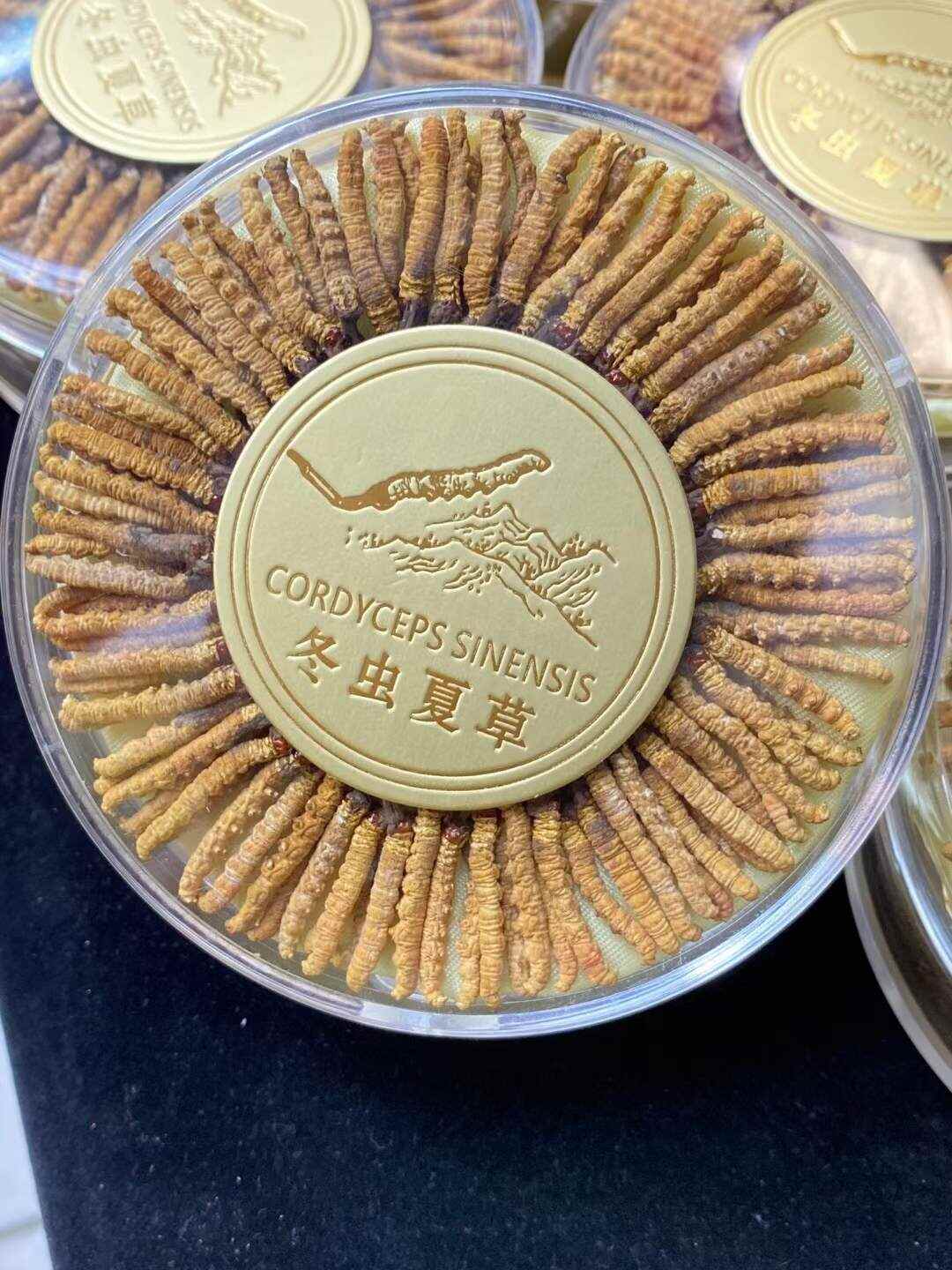 众兴菌业股价跌675%中欧基金旗下2只基金重仓合计持有58318万股浮亏损失75814万元(图1)