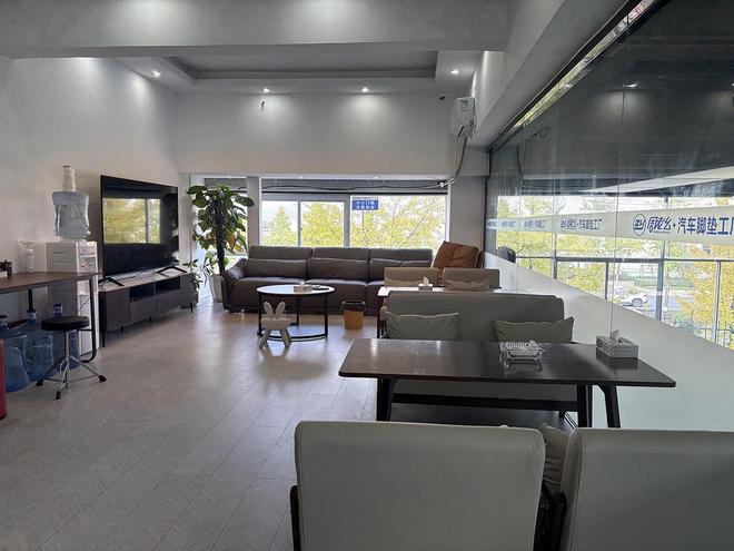 重庆传粉科技走访周老幺汽车脚垫厂开展深度交流(图3)