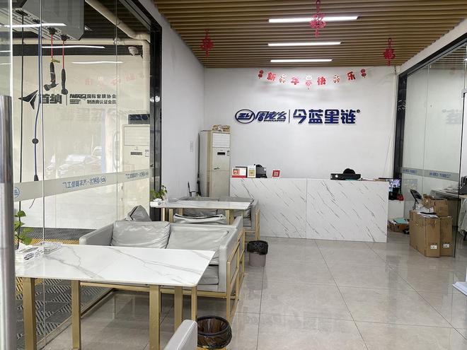 重庆传粉科技走访周老幺汽车脚垫厂开展深度交流(图4)