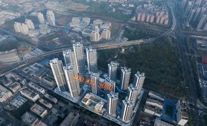 深业山水东城8栋最新房源103平东南朝向总价245万(图1)